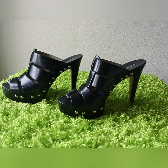 Michael Kors Black Gladiator  Studded Heels Size 5M - Picture 4 of 8